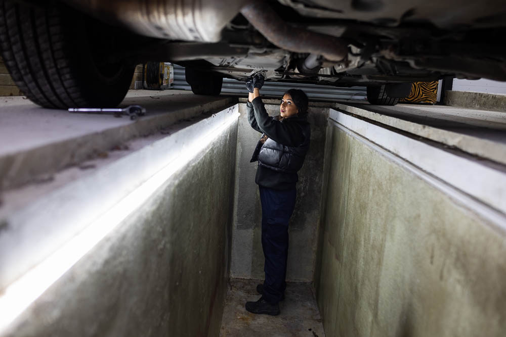 Spanners with Manners